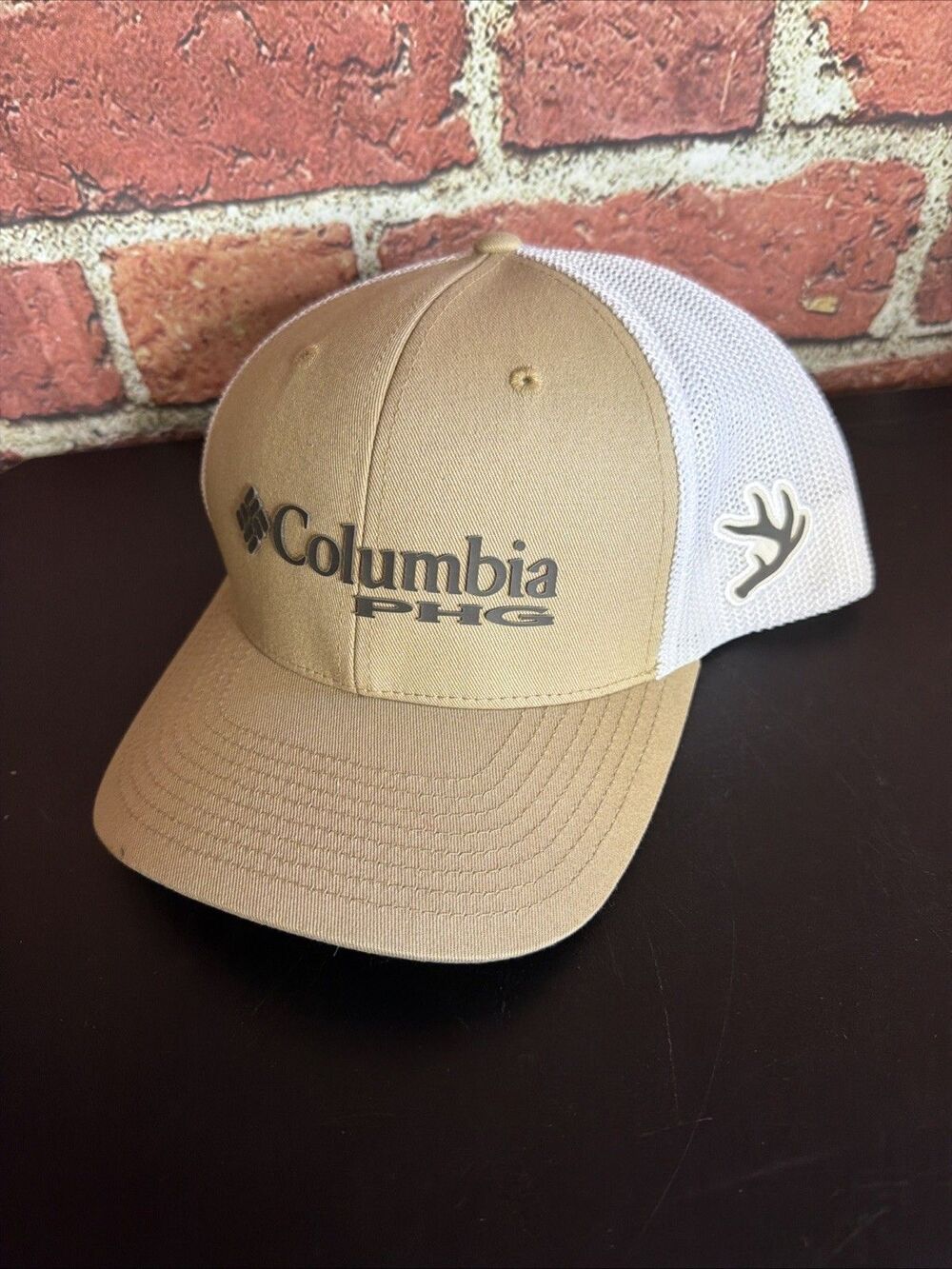 Columbia PHG Performance Hunting Gear Mesh Trucker Hat Tan Flexfit Cap